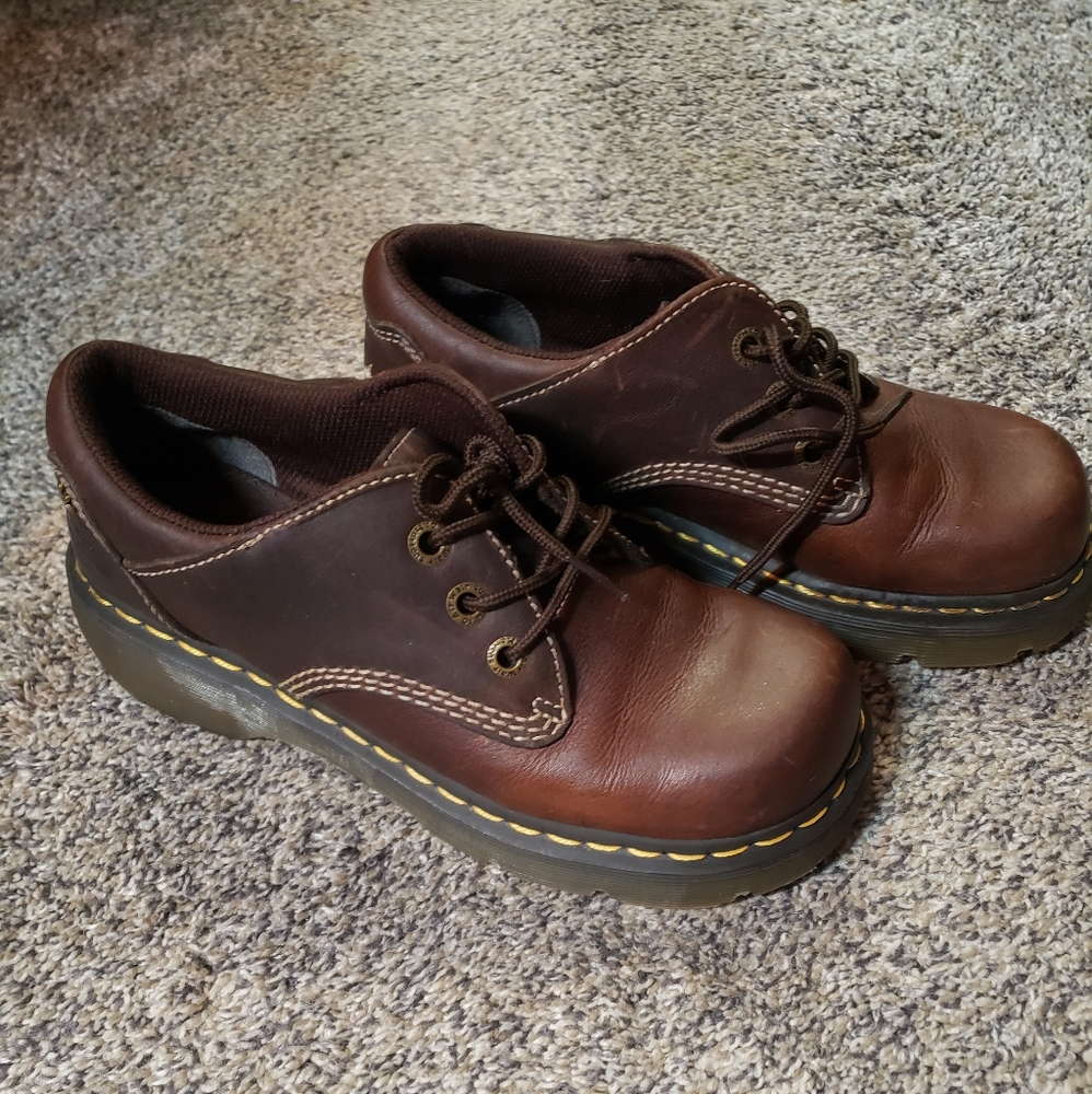 Dr. Martens size 8 brown shoes
